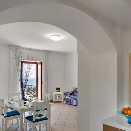Henri Bay View Appartement Nerano