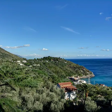 Henri Bay View Appartement Nerano